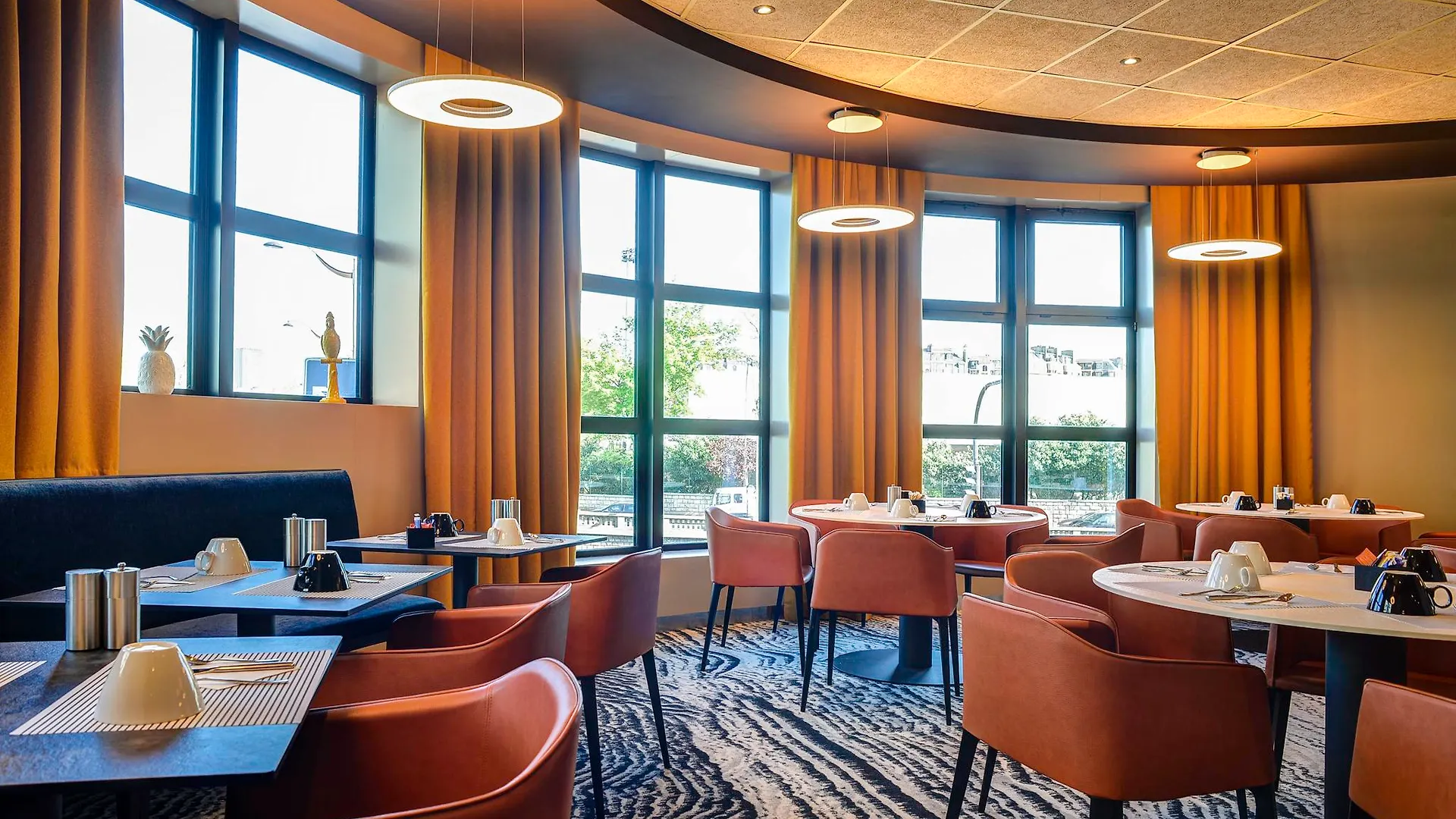 Novotel 14 Porte D'orleans Hotel 4*