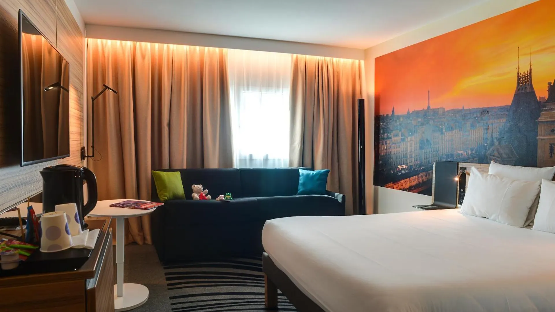 Novotel 14 Porte D'orleans Hotel
